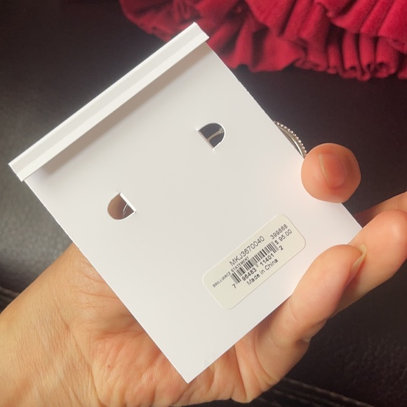 Michael kors CROSSOVER PAVE CRYSTAL sliver tone HOOPS NWT - Picture 4 of 5